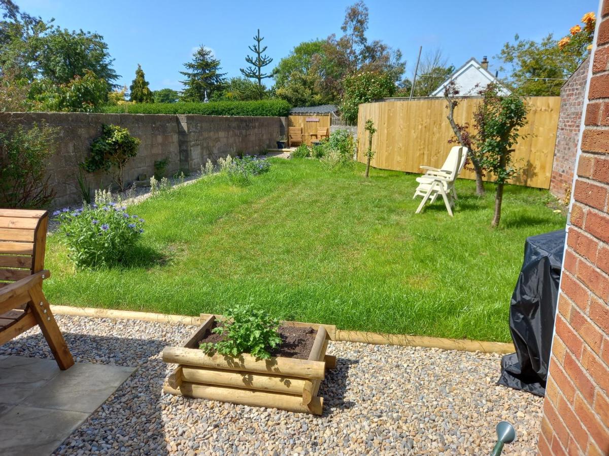 Pet Friendly Beautiful Detached Cottage Close To Spurn Point, Easington And Withersea Kingston upon Hull Exterior foto